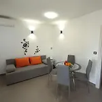 Nizic יאדראנובו
